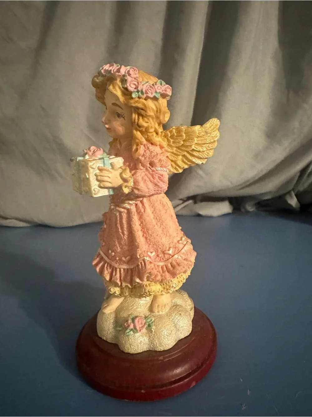 Vintage House Of Lloyd Giving Angel 1996 Christmas Around the World Figurine